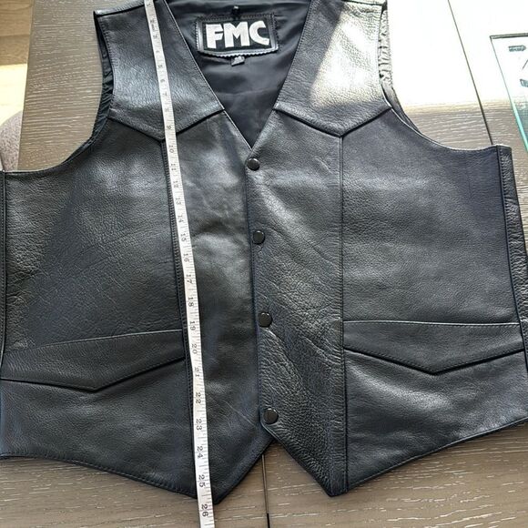 FMC Vest Men’s Size 46 Black Leather Biker Motorcycle Riding Grunge NWOT - Picture 4 of 12